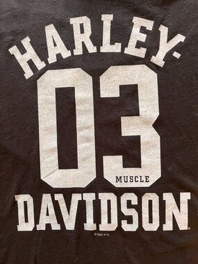 Harley-Davidson Black and white 03 Muscle Women’s Graphic Tee